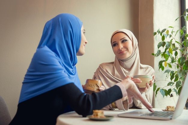 arab greeting 