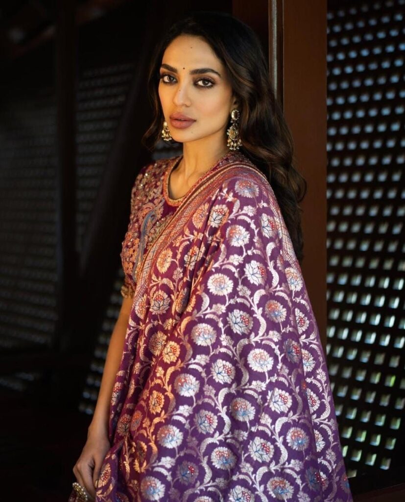 sobhita dhulipala