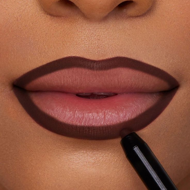 lip liner