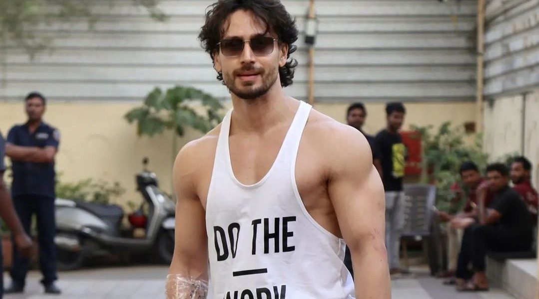 Where is tattoos of tiger shroff body  YouTube