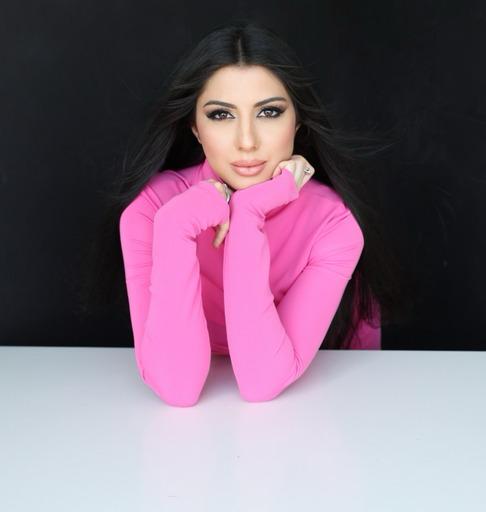 Laura Maggiore Gains Buzz With Bold Hollywood Debut