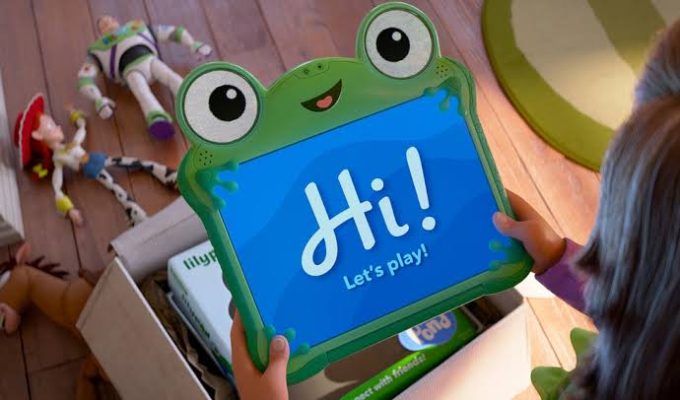 Toy Story 5 poster with Woody, Buzz and the Lilypad tablet